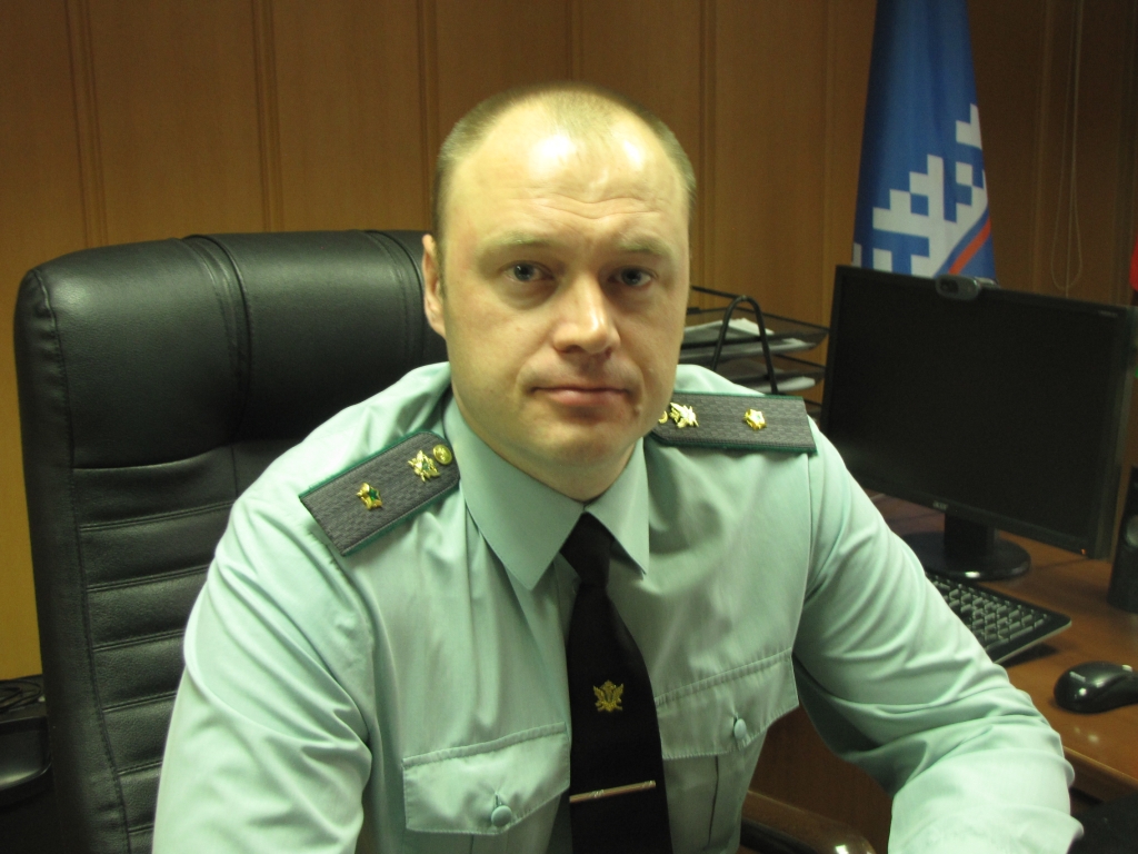 Судебный пристав Смирнов Евгений Александрович