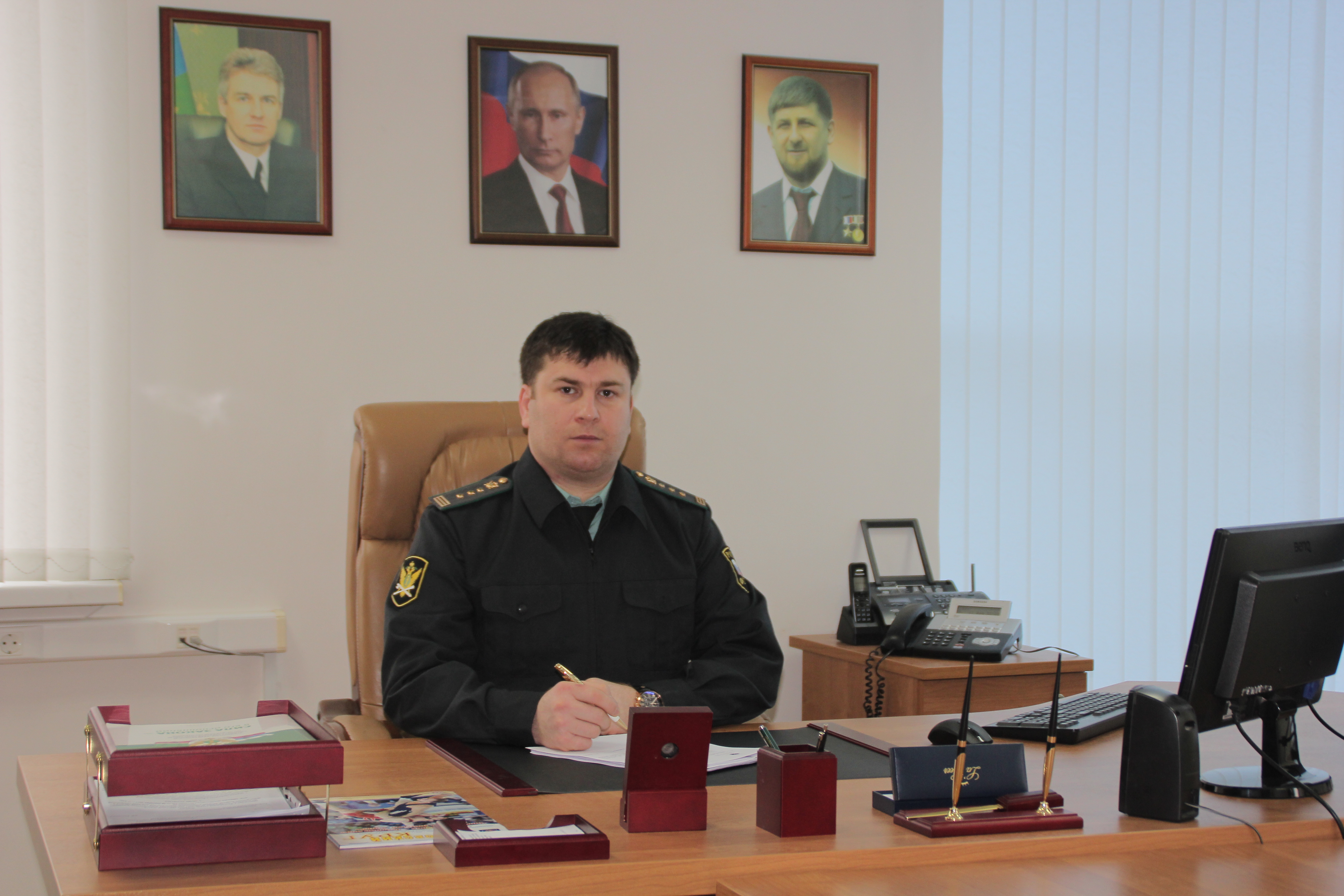 Судебный пристав  Заурбеков Имран Адланович