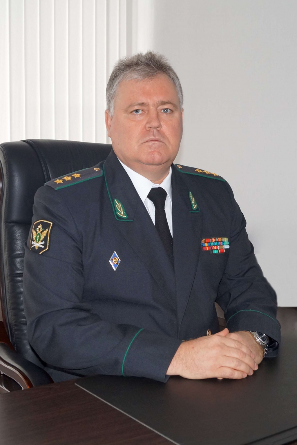 Судебный пристав Зотов Владимир Викторович