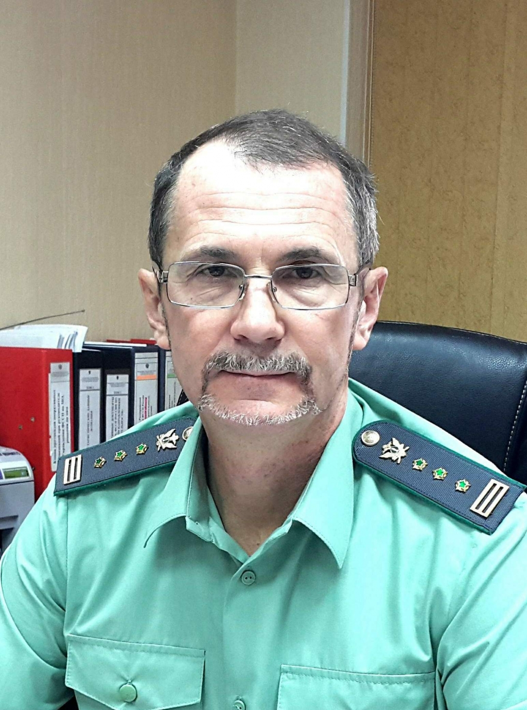 Судебный пристав Зубов Андрей Владимирович